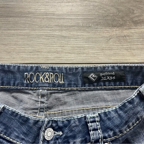 Rock and Roll Cowgirl Jeans - Picture 5 of 7